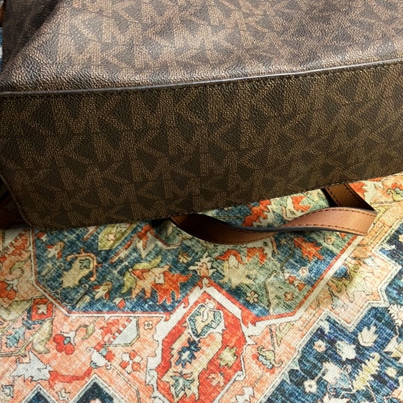 MK backpack - Picture 6 of 13